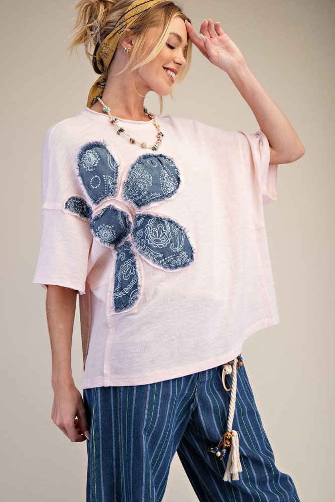 Easel Women’s Paisley Bandana Flower Patch Short Sleeve Tee Top in Blush Pink