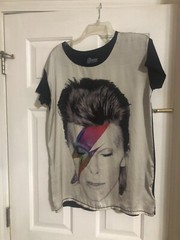 David Bowie Aladdin Ladies Large Black T-Shirt Front Is 68% Polyester 32% Rayon