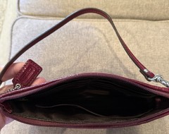 COACH Wristlet Signature C Garnet And Beige