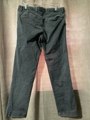 GAP Men’s Gray Twill Cotton Chino Pants Straight Fit Flat Front 32W Pockets
