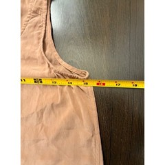 Everlane Womens XS Peach Scoop Neck Sleeveless Tank Top Silk