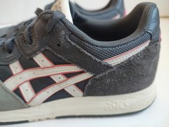 ASICS Men’s Lyte Classic Shoes Grey Cream Sneakers Suede Mesh Lace Up Size