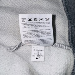 Nike Crewneck Sweatshirt Pullover Women’s Size M Gray Long Sleeve Unique Design