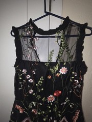 Absolutely Gorgeous Embroidered Flower Dress In Black By City Studio Teen Size 7