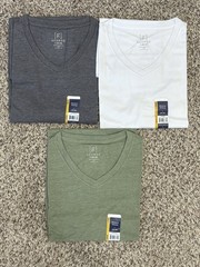 New George 3-PACK Men’s V-Neck T-shirt Tee Moisture Wicking Sz 42-44 LARGE (G2)