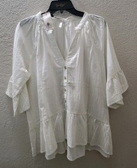 Kaktus Womans Blouse Top Off White 1X Cotton Half Sleeve V Neck Pullover NWT