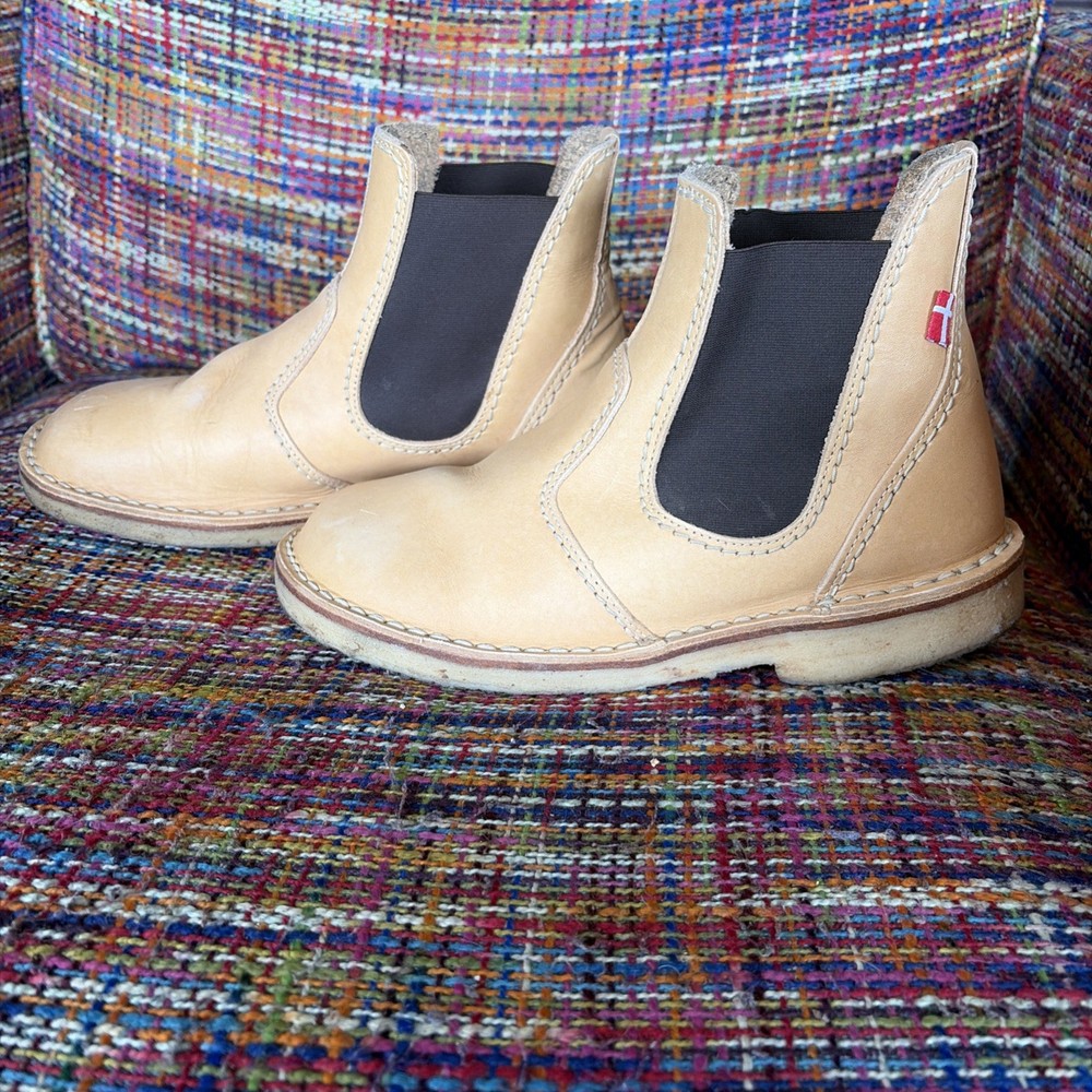 DUCKFEET Roskilde Chelsea Leather Boots Women’s Sz EU 40 US 9-9.5 Tan Unisex