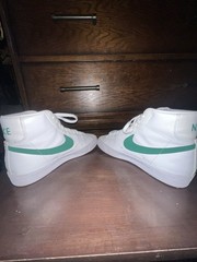 Nike Blazer Mid ‘77 Vintage White Malachite Green Women’s Size 8 CZ1055-119