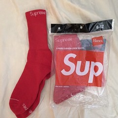 Supreme x Hanes Cushioned Crew Logo Socks Red Men’s 6-12, 3 Pairs only