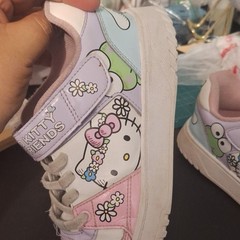 Hello Kitty and Friends by Sanrio Unisex Kids 4 Pink Low Top Hook & Loop