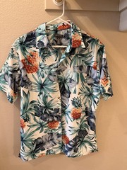 Van Heusen Men’s Poly Hawaiian shirt size M 15-15 1/2