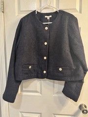 Free Assembly Women’s cropped blazer size 2XL