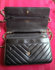 CHANEL Classic Single Flap Magnetic Closure Shoulder Bag Black Leather