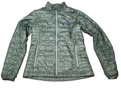 Patagonia Women’s Green Nano Puff Size Small