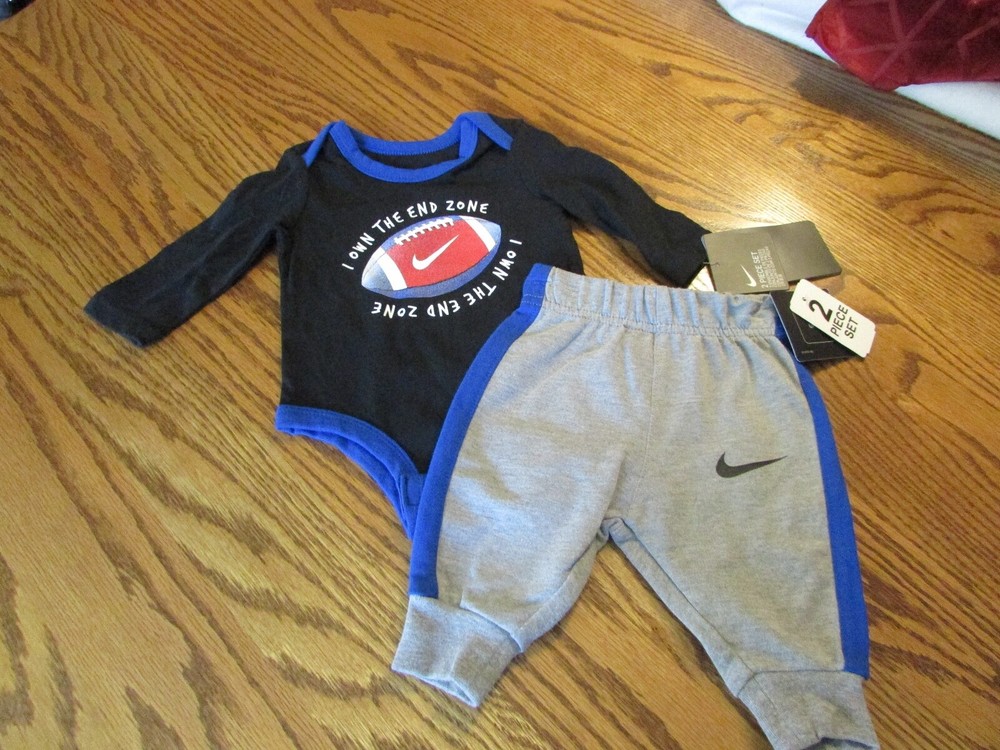 Nike Baby Boy “I Own The End Zone” 2 Piece Set Size 3M NWT