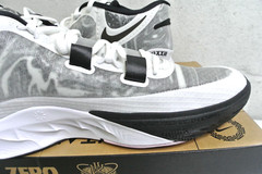 Nike Kyrie 8 Black White Pink DJ6017-101 Basketball Shoes Men’s Size 10.5