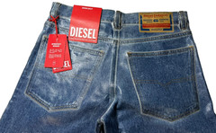 Diesel Industry Men’s Slim Fit Mid Waist Straight Leg Blue Jeans Size 32 Nwt