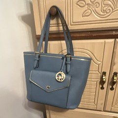 Michael Kors Blue Solid Tote Bag Zip Closure Gold Hardware Bag Charm