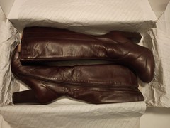 Aldo Women`s Knee High Leather Boots US size 9 / 9-1/2