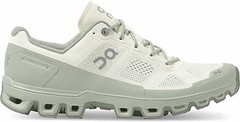 22.99618 ON Running Women Cloudventure White/Moss 8