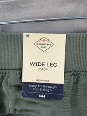 St. John’s Bay Olive Green Crop Pants Women’s M Wide Leg High Rise NWT Utility