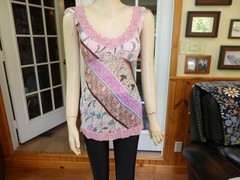 New Tower~Pink Multi Print Top~L (M)~Cap Sleeves~100% Poly.~Crinkled Body~NWOT