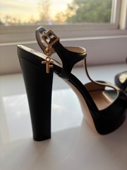 Tom Ford Nappa Leather Angelina Platform Sandal | Black | Size 36 |