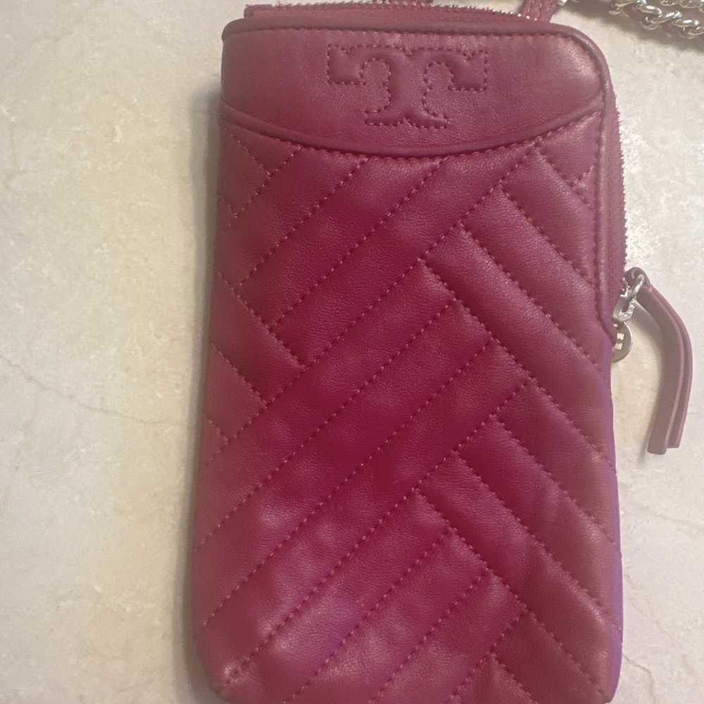 Tory Burch Alexa Phone Crossbody Bag Fuchsia Pink Leather Quilted Chain Strap