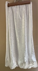 Vintage Christian Dior Half Slip Flowers Womens Medium 27 Inches Long Lace Trim