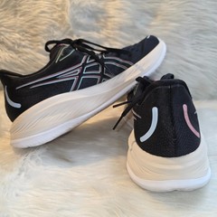 Women’s Running Shoes – Size 9 – ASICS Gel-Cumulus 26 Black Pink 1012B599