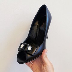 Black Leather Peep Toe High Heels Bow Rhinestone Sz 7.5 Made Italy Tinta Unita