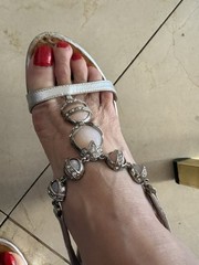 Giuseppe Zanotti Jeweled Metallic Silver Sandals Size 35 – Read Description