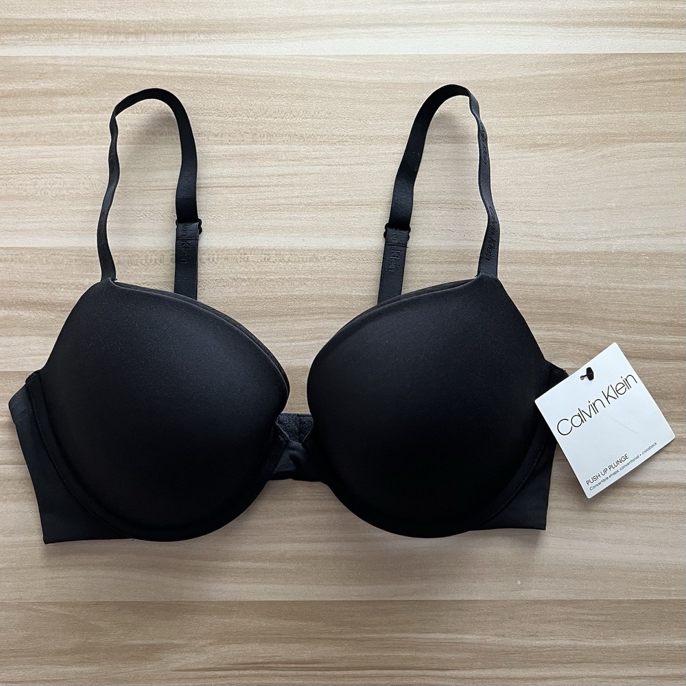 Calvin Klein 34D Push Up Plunge Bra Black Underwire Convertible Straps $52 NEW