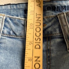 Rue21 Premium Relaxed Fit Jeans Womens 30×30 Blue Distressed Patchwork Denim