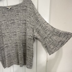 Talbots Plus 3X Black/White Geometric Knit Boat Neck 3/4 Bell Sleeve Top