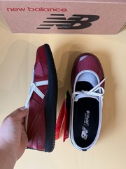New Balance Flat Breeze Women’s Casual Sneakers Lifestyle Shoes Red NWT SD2601RE