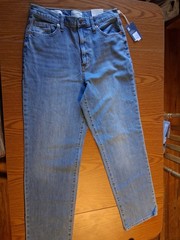 Universal Thread Women’s Jeans Size 16 33R Vintage Straight