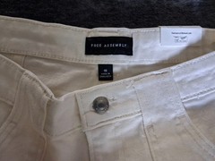 NWT Free Assembly Womens Size 10 Cream Denim Cropped Jeans High Rise Distressed