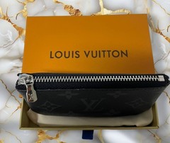 Louis Vuitton Monogram Key Pouch / Pochette Clés Coin Purse Black