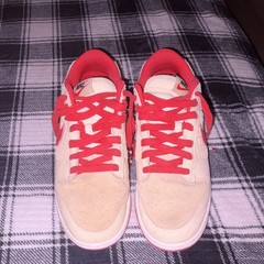 Nike Dunk Low Strawberry Waffle Pale Vanilla/Univ Red Suede HJ9100-294