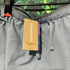 Size L- Patagonia Men’s Strider Pro Shorts 5” Inseam Gray