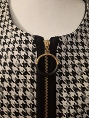 DKNY Women’s Black White Houndstooth Knit Sheath Dress Round Neck Zip 10
