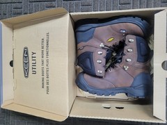 Keen 8″ Safety Toe Insulated Work Boot Size 11.5EE