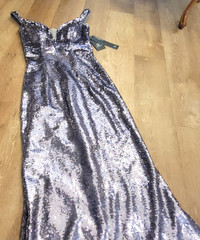 Andrea & Leo NWT Gown Dress PURPLE Sequins Mermaid Sz 6 Shaped Hem Train