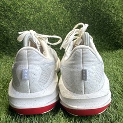 ASICS Novablast 5 x Bandit White Red Running Shoes 1012B895 Womens 9.5