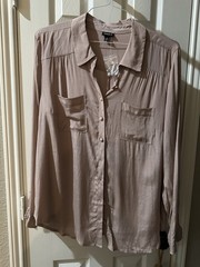 Torrid Blouse NWT Viscose Rayon Button Front Light Pink Long Sleeve Business 1