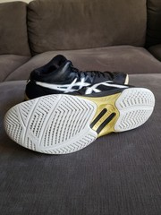 Size 13 – Asics Men’s Sky Elite FF Black Gold Volleyball Shoes Mid Top READ DESC