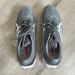 ASICS Novablast 2 Womens 10 Gray White Pink Running Shoes Sneakers Walk 1012A584