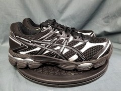 ASICS Gel-Cumulus 16 Sneakers Black/Pure Silver Boys Size 6.5 NEW NO BOX!