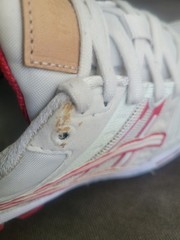 Womens size 8 – Asics Gel-Kinsei OG Low Running Shoe Birch Cream Red 1022A224